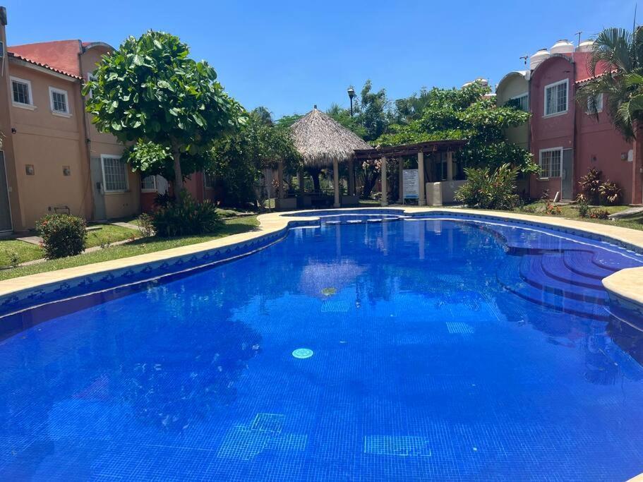 Casa Con Alberca A 8 Min De Playa Apartment Ixtapa  Bagian luar foto