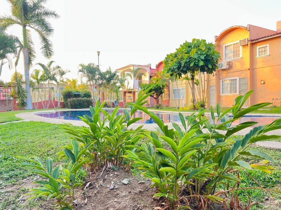 Casa Con Alberca A 8 Min De Playa Apartment Ixtapa  Bagian luar foto